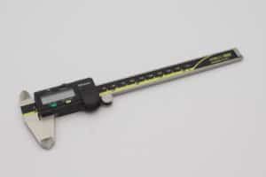 Read more about the article How do Digital Calipers Work? A Quick Guide