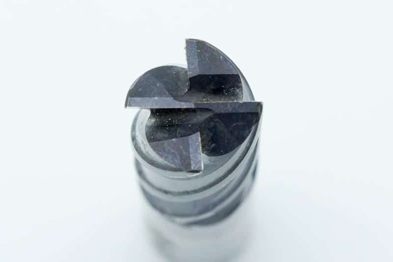 center cutting end mill